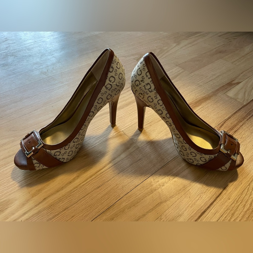 Guess Peep Toe High Heels size 7.5